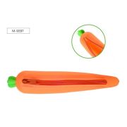 Пенал-косметичка М-9397 CARROT 21,5*5см  силикон. на молнии, морковь